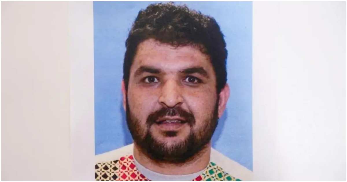 হোয়াইট হাউসের কাছে গত বুধবার ওত পেতে থাকা ২৯ বছর বয়সী আফগান নাগরিক রহমানুল্লাহ লাকানওয়ালের গুলিতে গুরুতর আহত হন ন্যাশনাল গার্ডের দুই সেনা, যাদের মধ্যে একজনের মৃত্যূ হয় বৃহস্পতিবার। ছবি: রয়টার্স